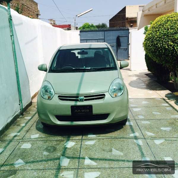 Toyota Passo 2010 for Sale in Peshawar Image-1