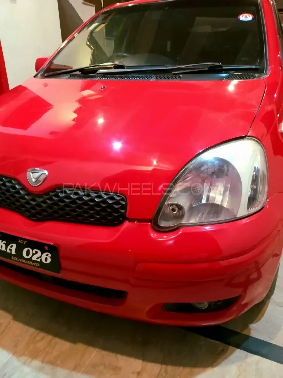 Toyota Vitz 2004 for Sale in Peshawar Image-1