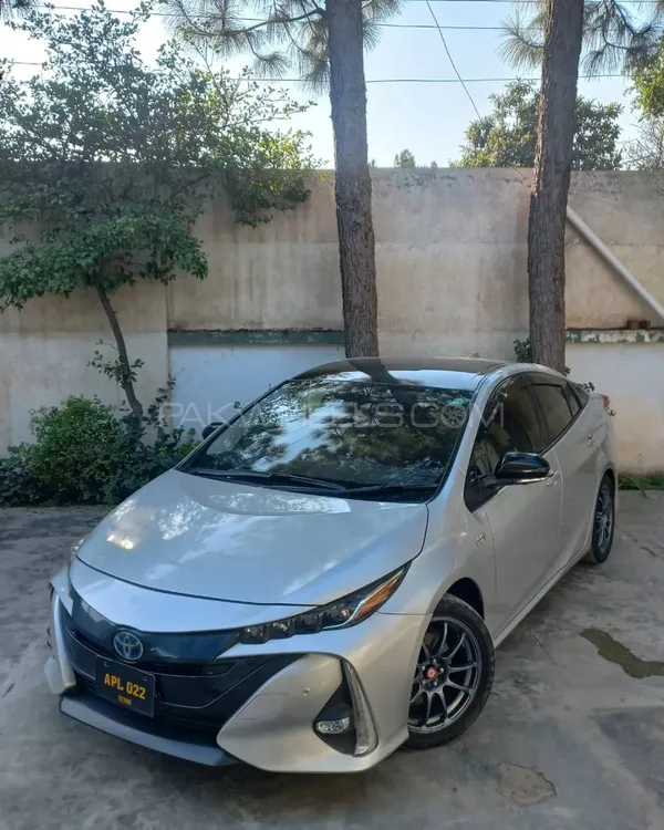 Toyota Prius 2020 for Sale in Peshawar Image-1