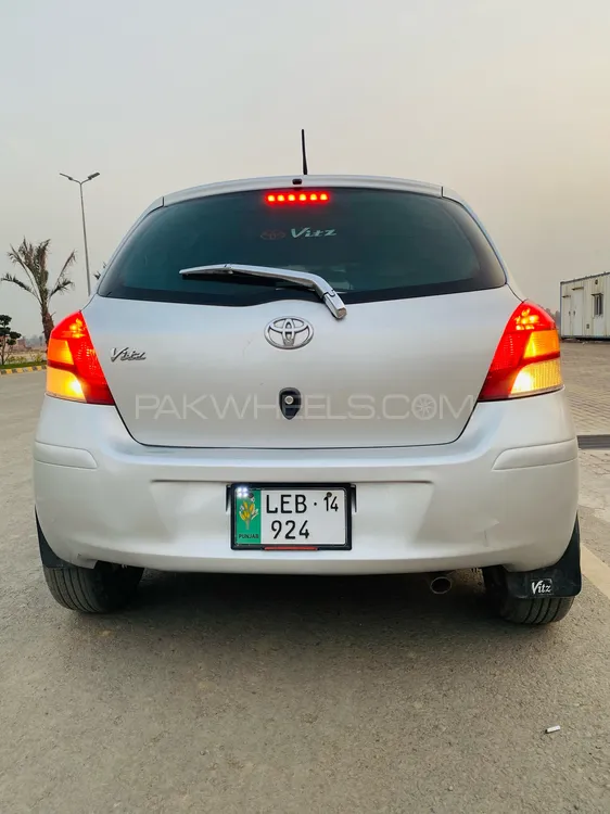 Toyota Vitz 2014 for Sale in Lahore Image-1