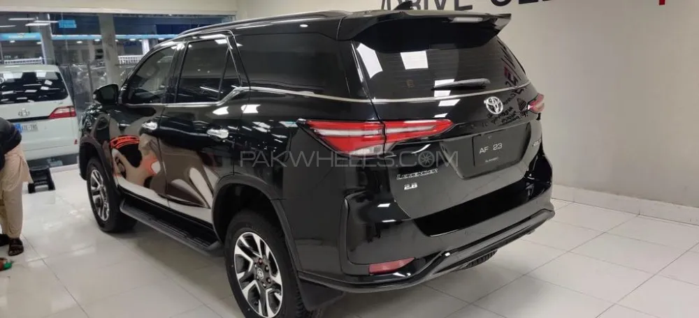 Toyota Fortuner 2023 for Sale in Peshawar Image-1