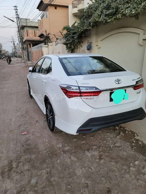 Toyota Corolla 2021 for Sale in Gojra Image-1