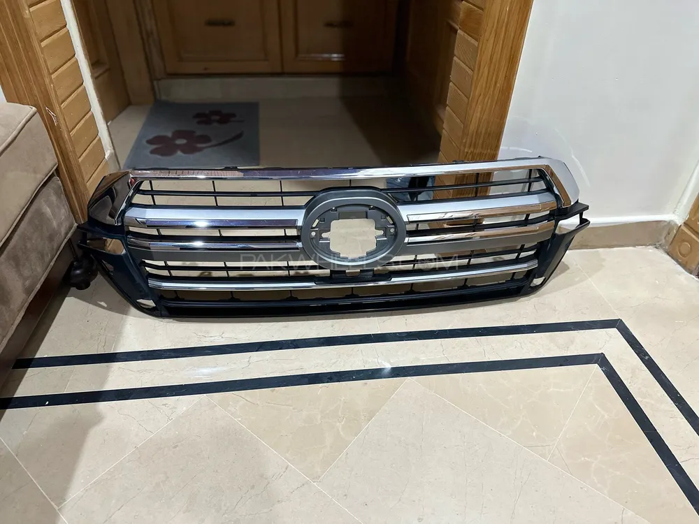 land cruiser facelift grill Image-1