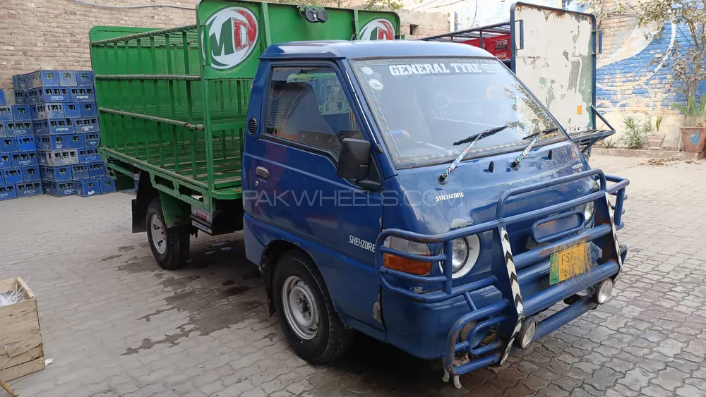 Hyundai Shehzore 2006 for Sale in Okara Image-1
