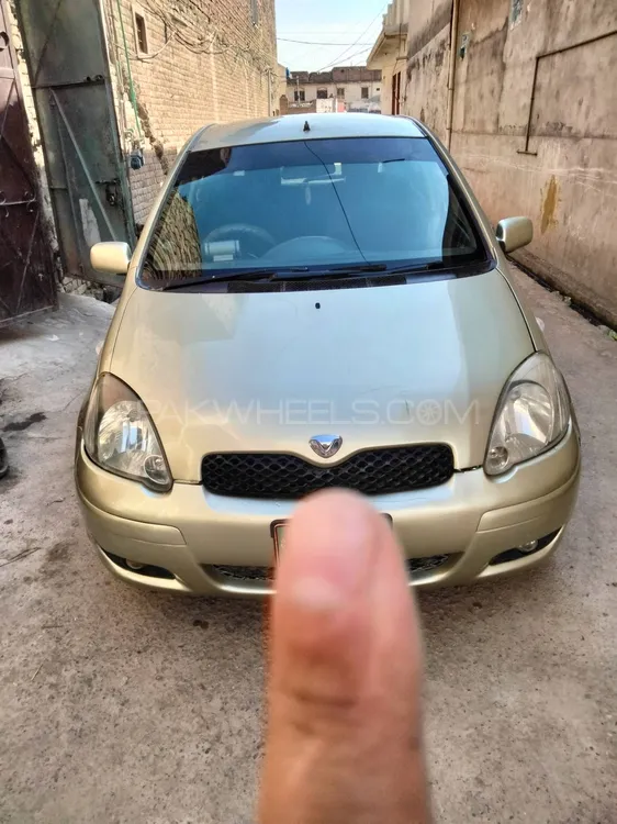 Toyota Vitz 2002 for Sale in Peshawar Image-1