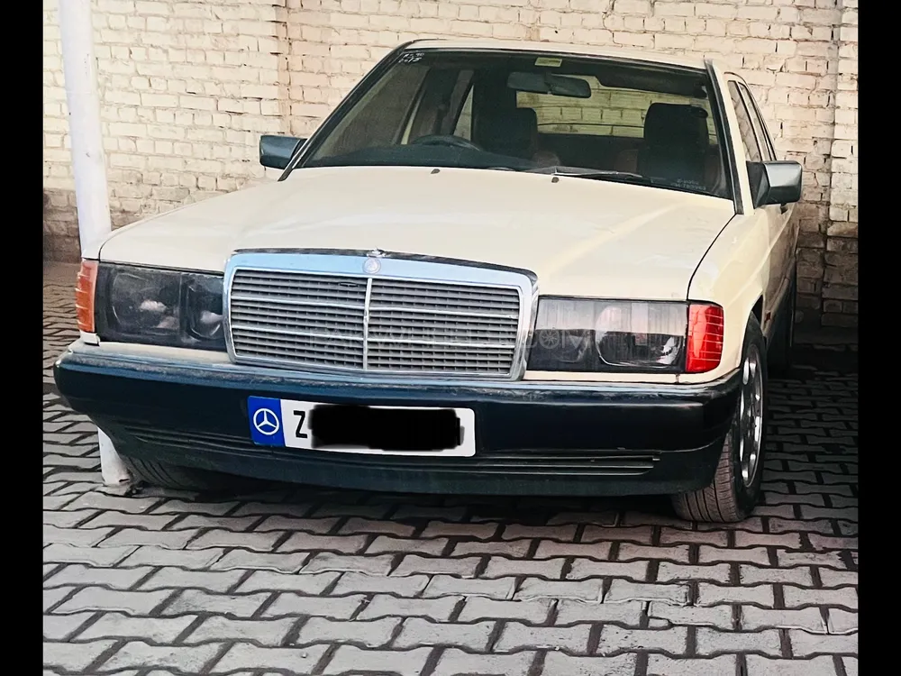 Mercedes Benz E Class 1990 for Sale in Peshawar Image-1