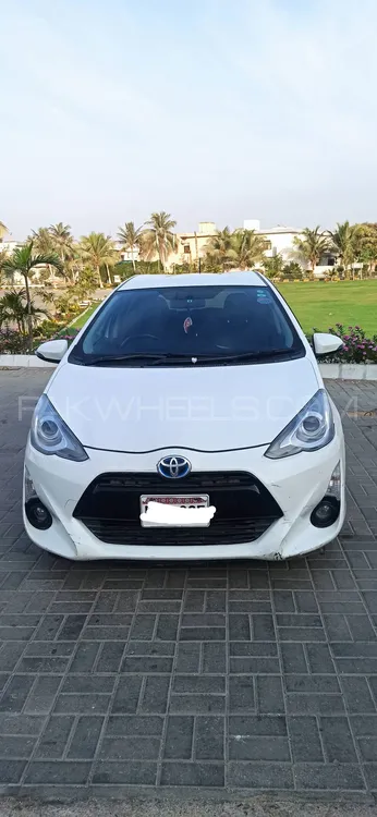 Toyota Aqua 2013 for Sale in Karachi Image-1