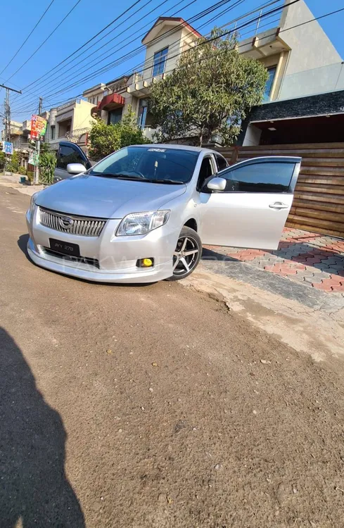 Toyota Corolla Axio 2007 for Sale in Islamabad Image-1