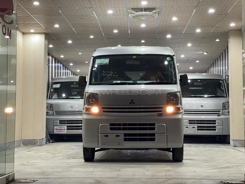 Mitsubishi Minicab 2017 for Sale in Gujranwala Image-1