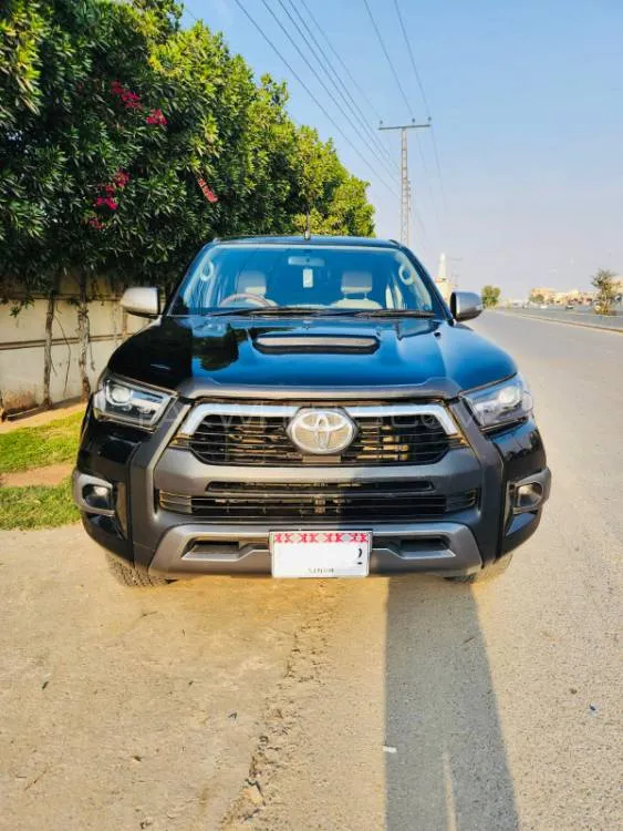 Toyota Hilux 2013 for Sale in Lahore Image-1