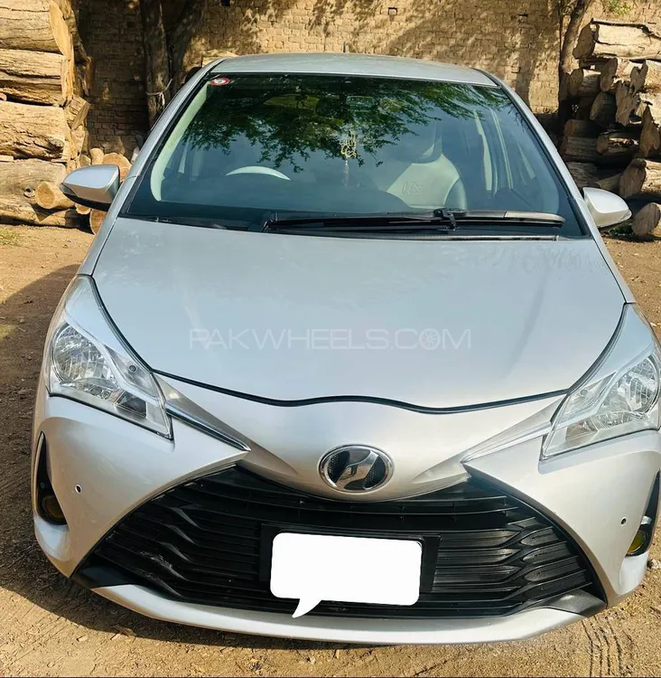 Toyota Vitz 2019 for Sale in Gujrat Image-1