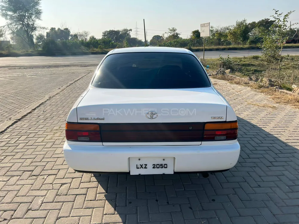 Toyota Corolla 2000 for Sale in Kharian Image-1