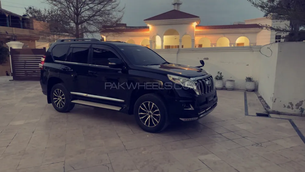 Toyota Prado 2013 for Sale in Phalia Image-1