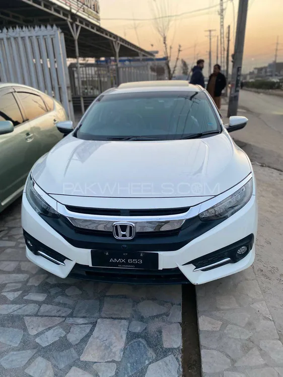 Honda Civic 2019 for Sale in Peshawar Image-1