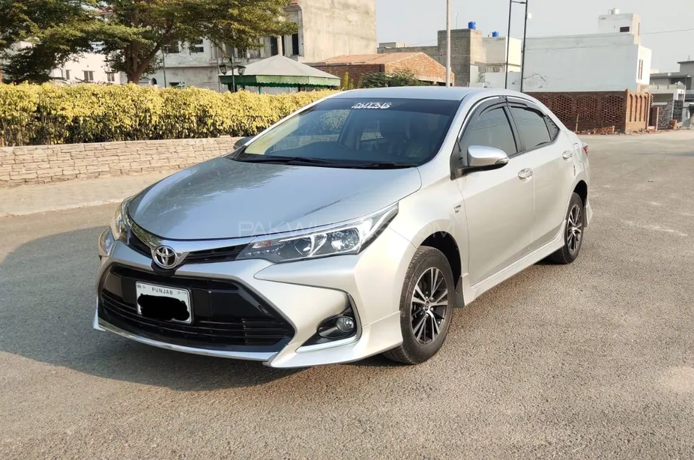 Toyota Corolla 2021 for Sale in Lahore Image-1