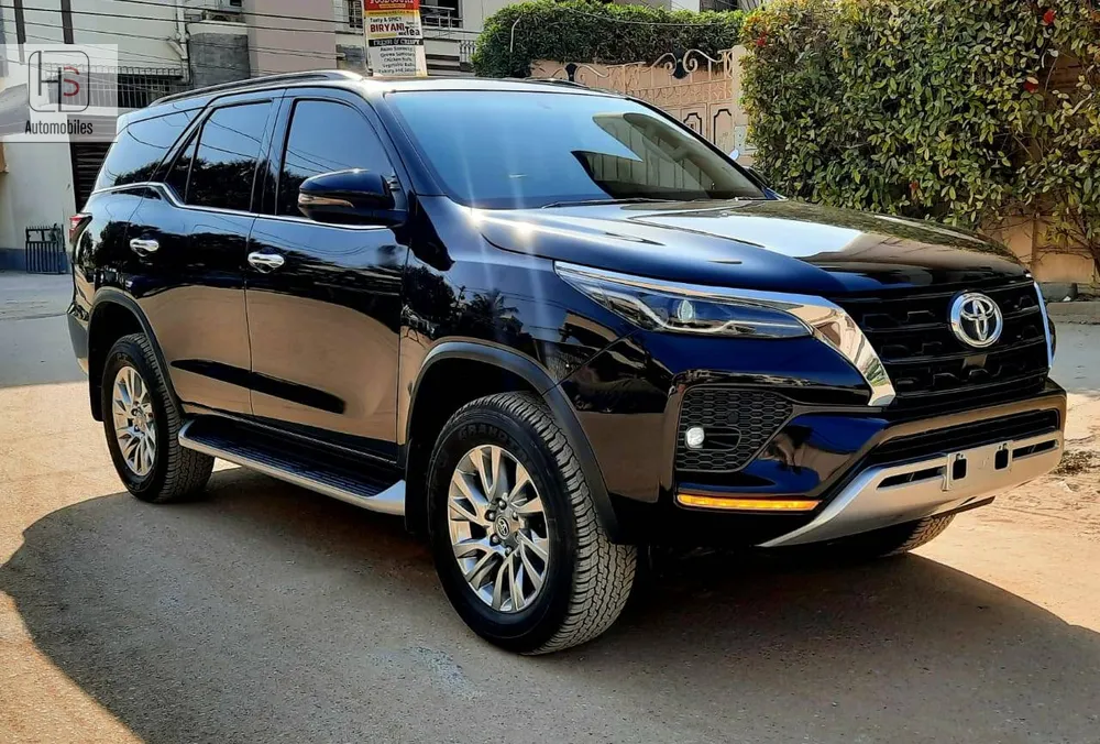 Toyota Fortuner 2021 for Sale in Karachi Image-1