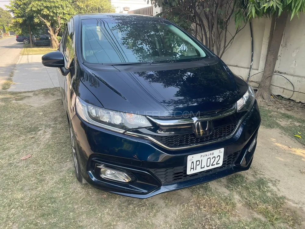 Honda Fit 2019 for Sale in Lahore Image-1