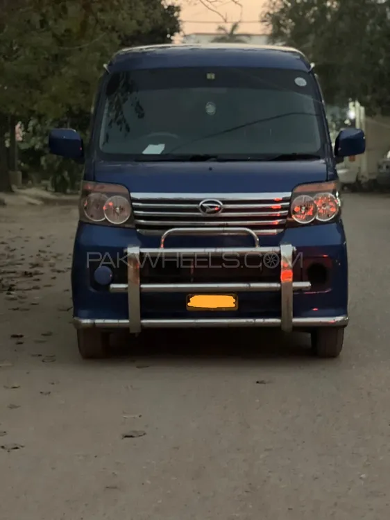 Daihatsu Atrai Wagon 2011 for Sale in Karachi Image-1