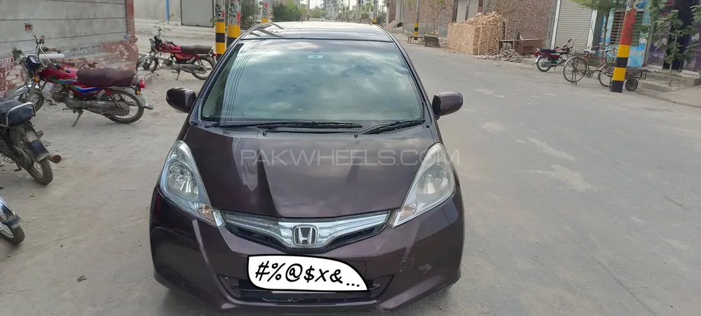 Honda Fit 2017 for Sale in Haroonabad Image-1