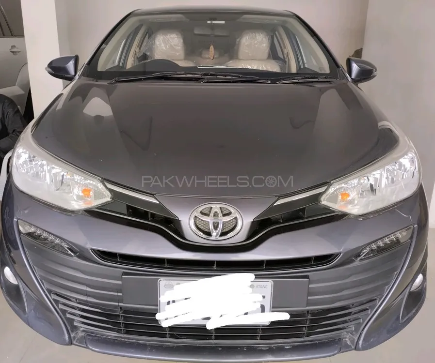 Toyota Yaris Sedan 2020 for Sale in Lahore Image-1