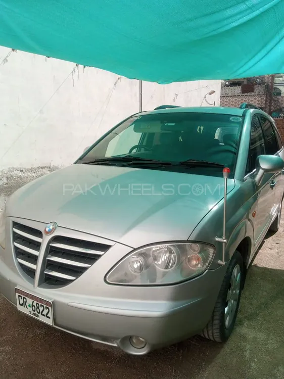 SsangYong Stavic 2005 for sale in Wah cantt