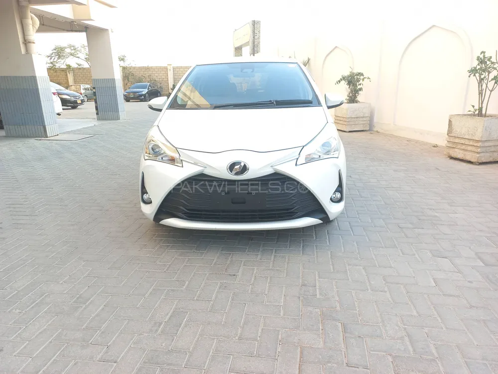 Toyota Vitz 2019 for Sale in Karachi Image-1