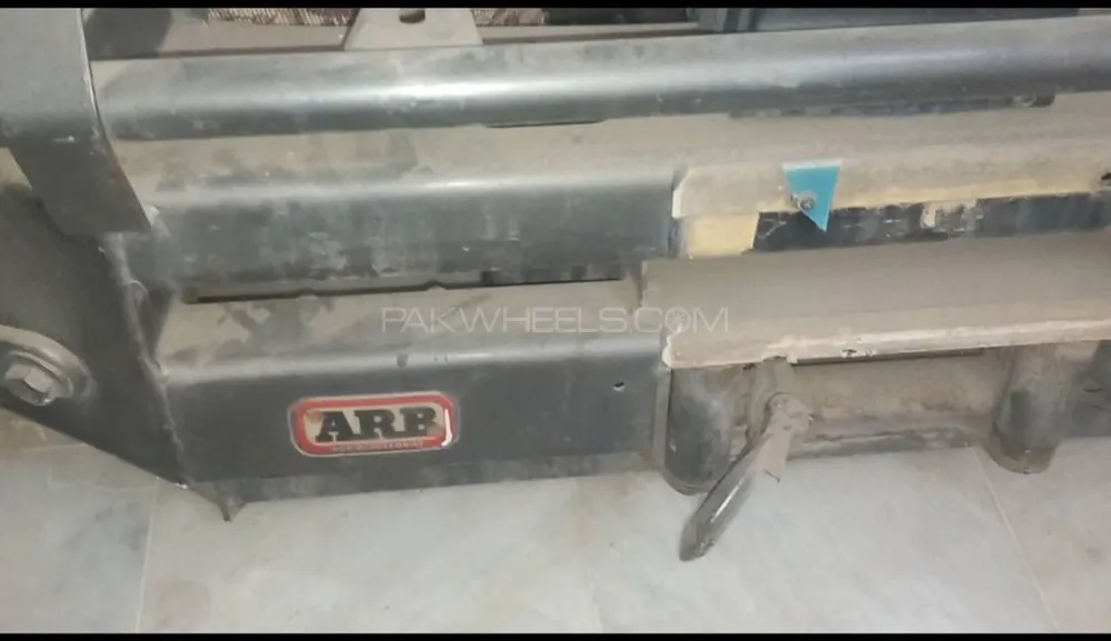Land Cruiser 100 series Bumper Image-1