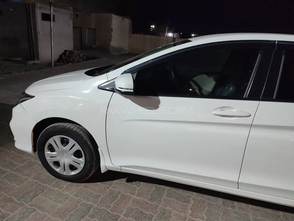 Honda City 2022 for Sale in Vehari Image-1