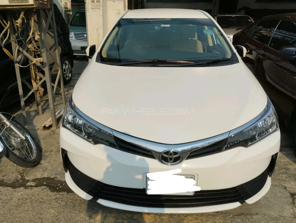 Toyota Corolla 2017 for Sale in Lahore Image-1