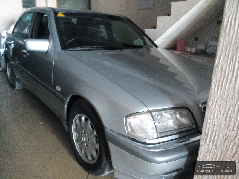 Mercedes Benz C Class 1998 for Sale in Faisalabad Image-1
