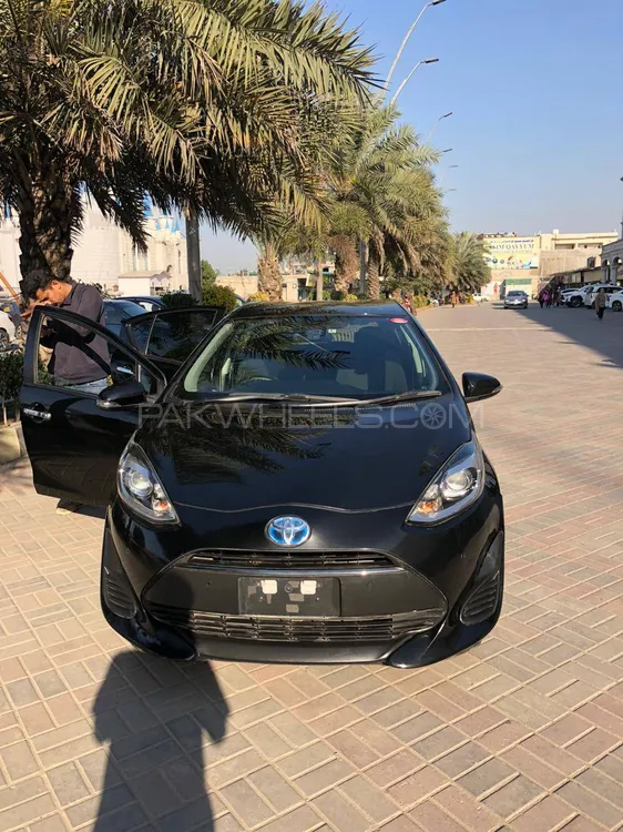 Toyota Aqua 2019 for Sale in Kharian Image-1