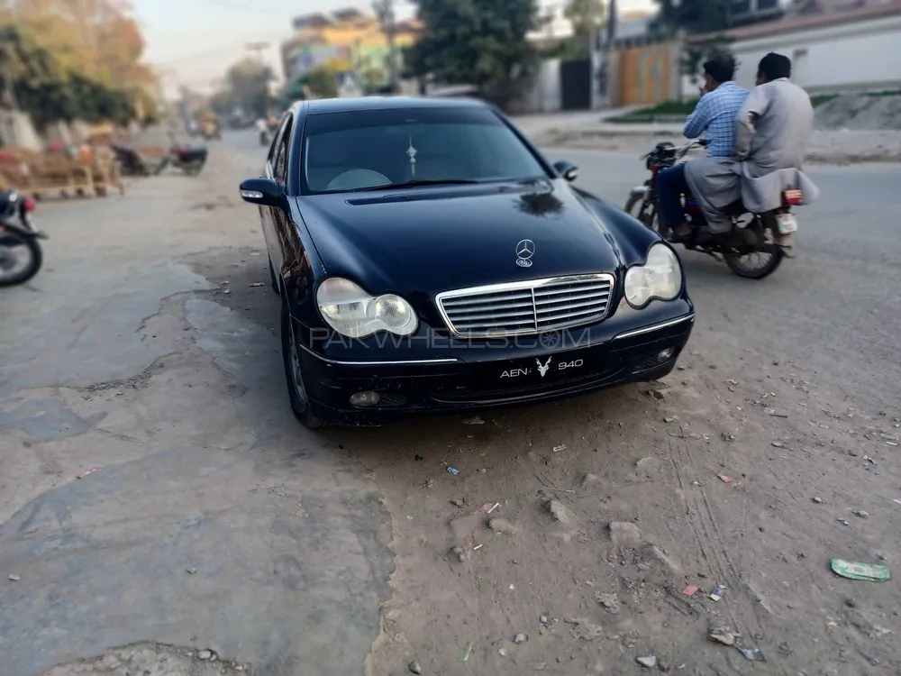 Mercedes Benz C Class 2003 for Sale in Sargodha Image-1