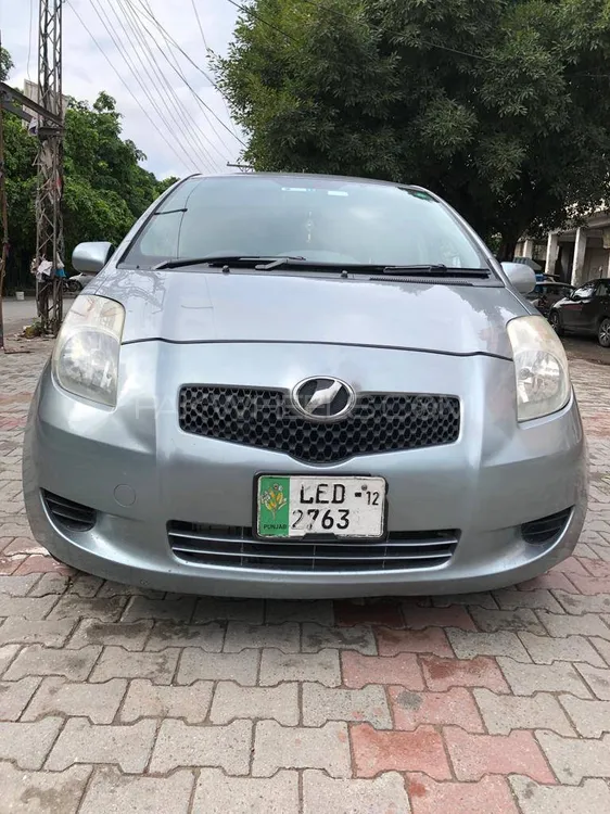 Toyota Vitz 2007 for Sale in Lahore Image-1