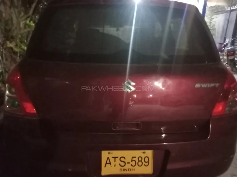 Suzuki Swift 2010 for Sale in Karachi Image-1