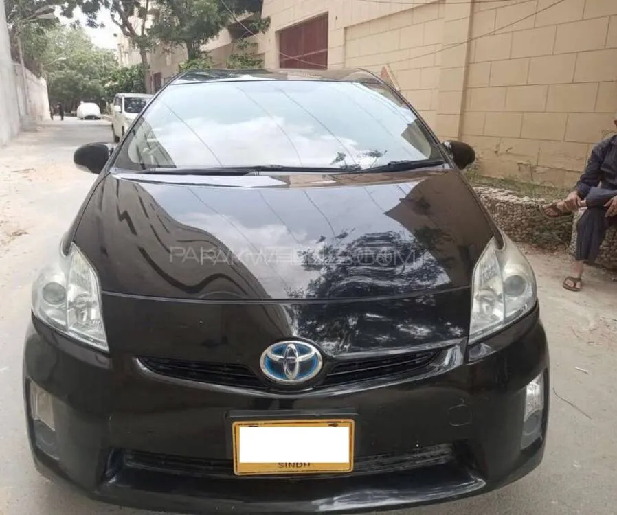 Toyota Prius 2015 for Sale in Karachi Image-1