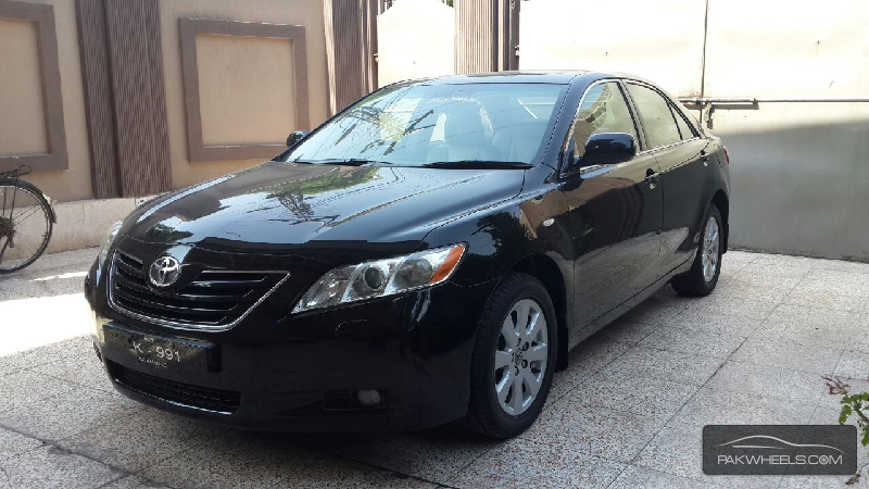 Toyota Camry 2008 for Sale in Peshawar Image-1
