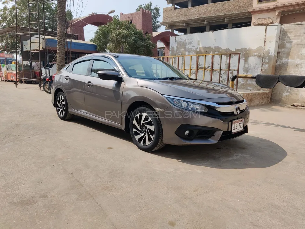 Honda Civic 2017 for Sale in Islamabad Image-1