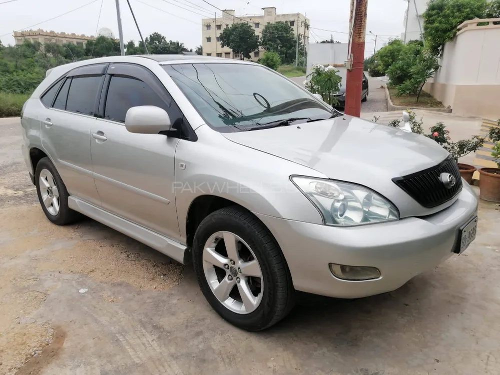 Toyota Harrier 2004 for Sale in Karachi Image-1