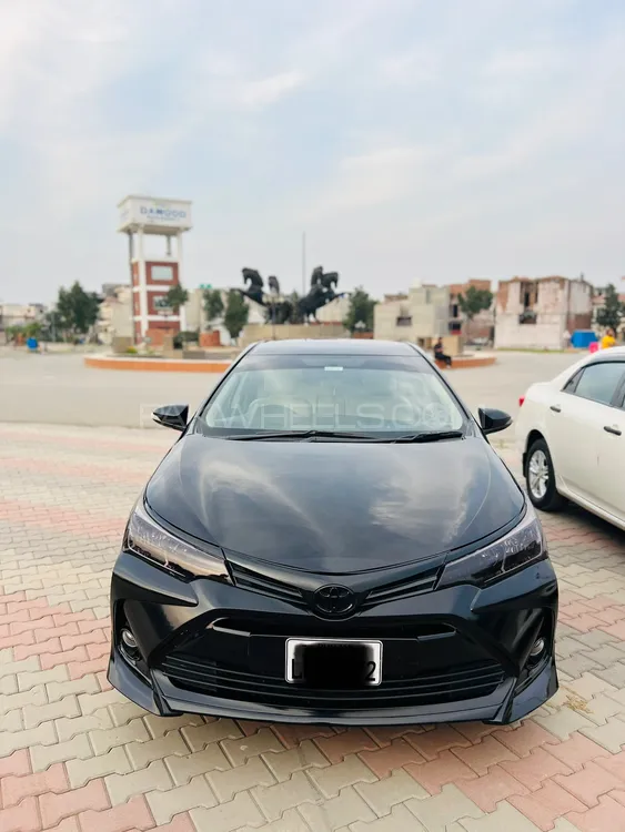 Toyota Corolla 2017 for Sale in Lahore Image-1