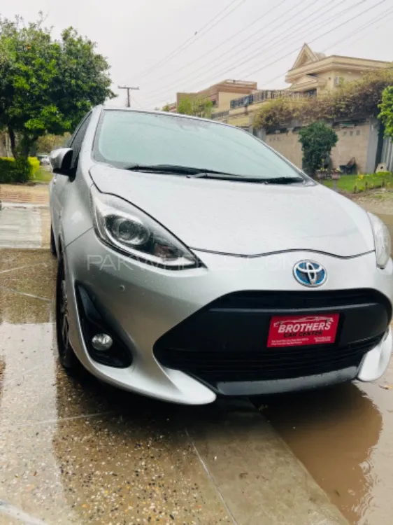 Toyota Aqua 2017 for Sale in Peshawar Image-1
