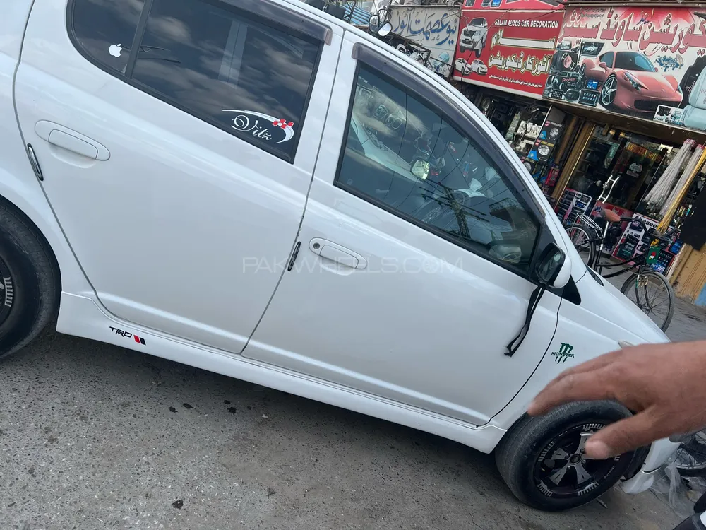 Toyota Vitz 2004 for Sale in Quetta Image-1