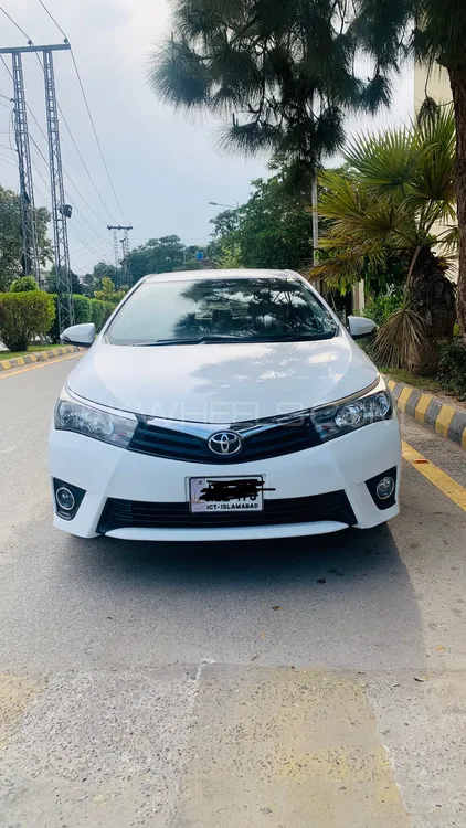 Toyota Corolla 2017 for Sale in Peshawar Image-1