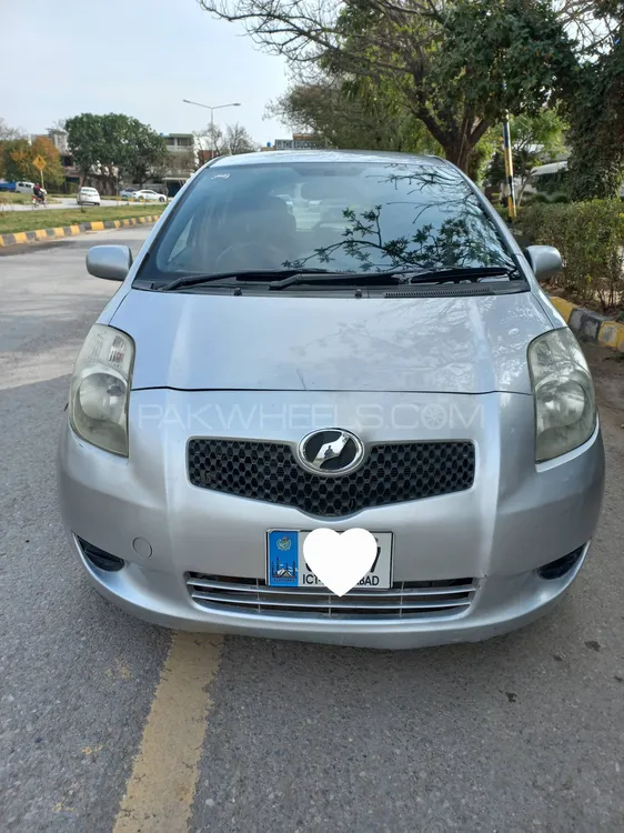 Toyota Vitz 2006 for Sale in Islamabad Image-1