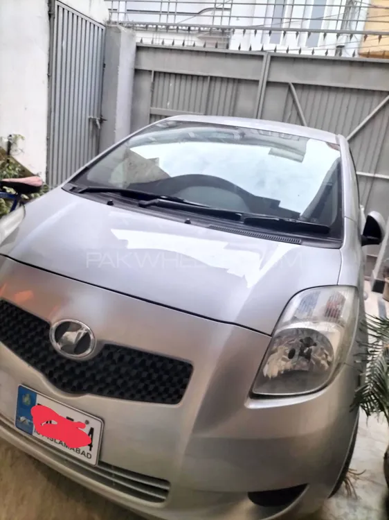 Toyota Vitz 2006 for Sale in Peshawar Image-1
