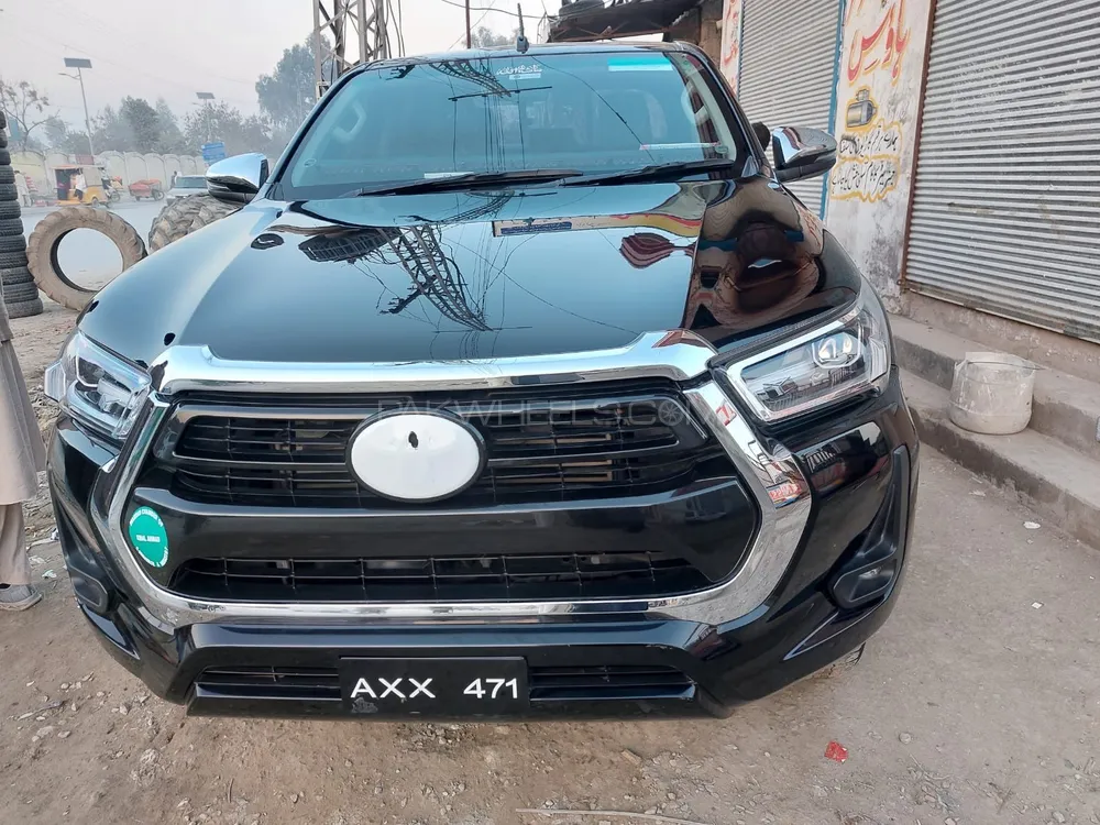 Toyota Hilux 2022 for Sale in Mardan Image-1