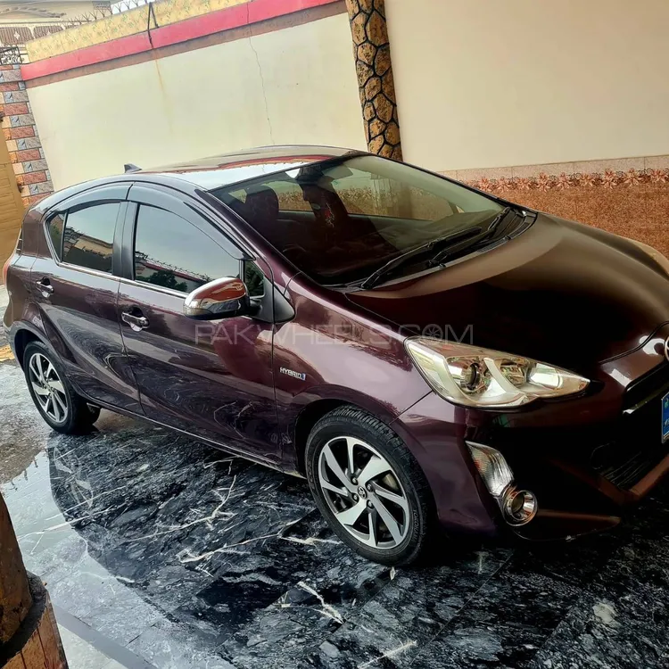Toyota Aqua 2016 for Sale in Nowshera Image-1