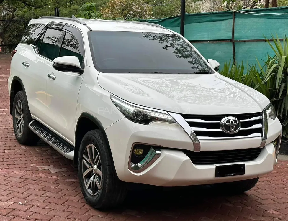 Toyota Fortuner 2018 for Sale in Islamabad Image-1