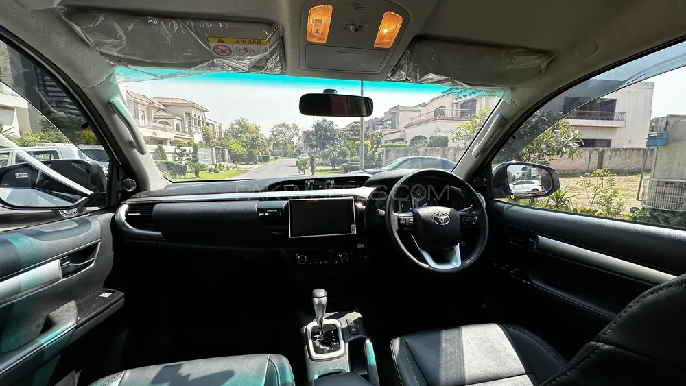 Toyota Hilux 2021 for Sale in Lahore Toyota Hilux 2021 for Sale in Lahore Image-8