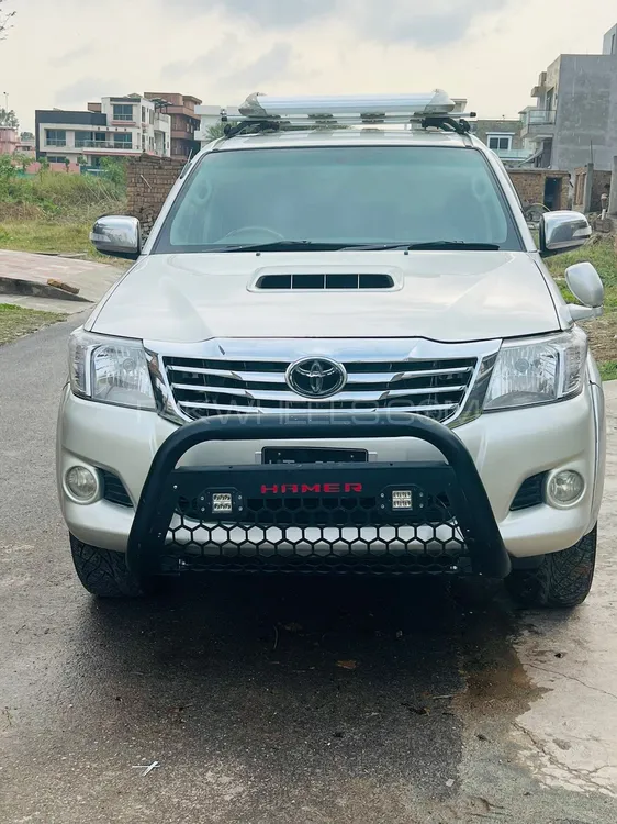 Toyota Hilux 2013 for Sale in Islamabad Image-1
