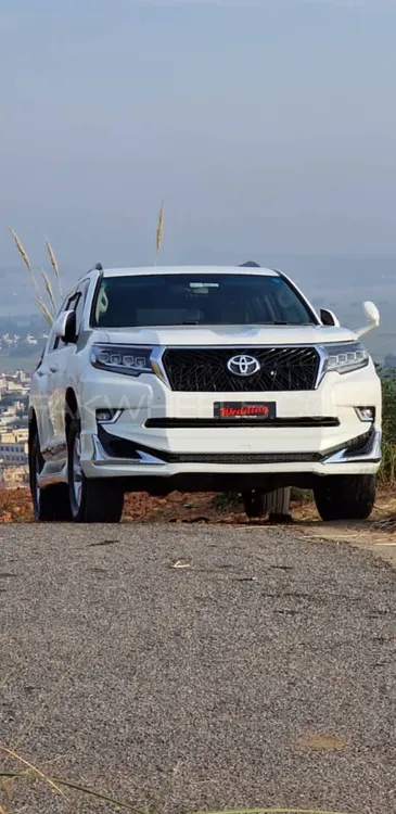 Toyota Prado 2010 for Sale in Dadyal Ak Image-1